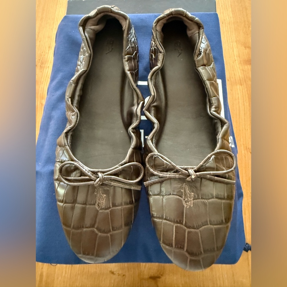 ❣️PRICE DROP❣️ NWOT Polo by RL Crocodile-Embossed Brown Flats + Bag 6.5B
